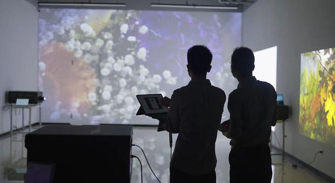 贵”联慧智能“亮”出新高度j9九游会登录激光投影“新(图8)